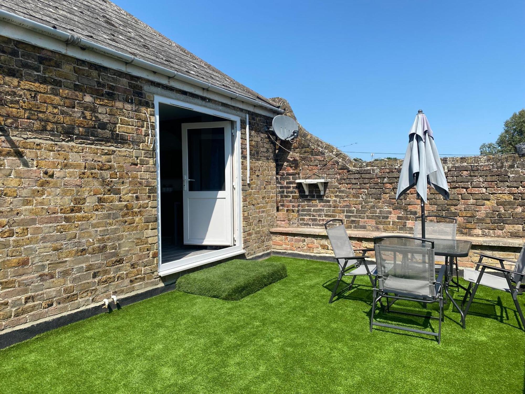 Apartment Rivendell Spacious Two Bedroom 1st Floor Flat